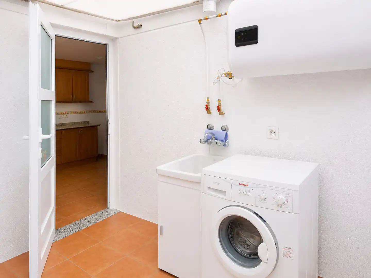 Küche von Wohnung zur Miete in Castellón de la Plana / Castelló de la Plana mit Klimaanlage