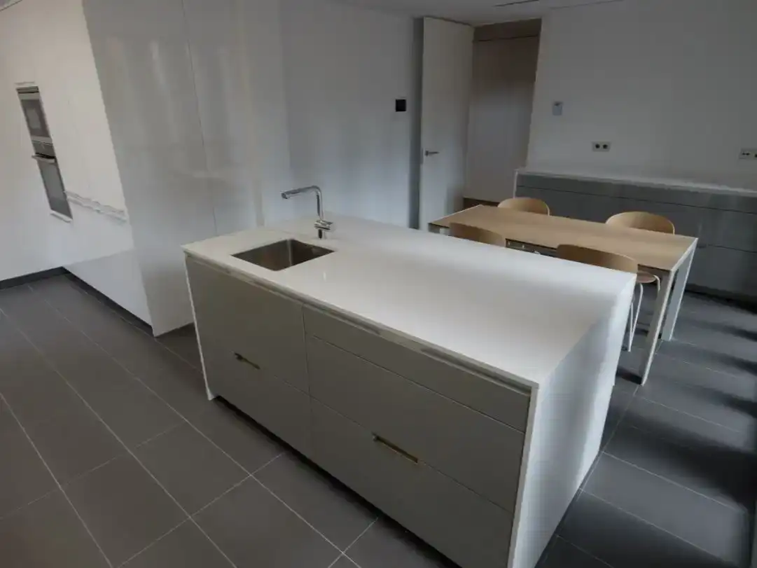 Cuina de Casa o xalet en venda en  Madrid Capital amb Balcó