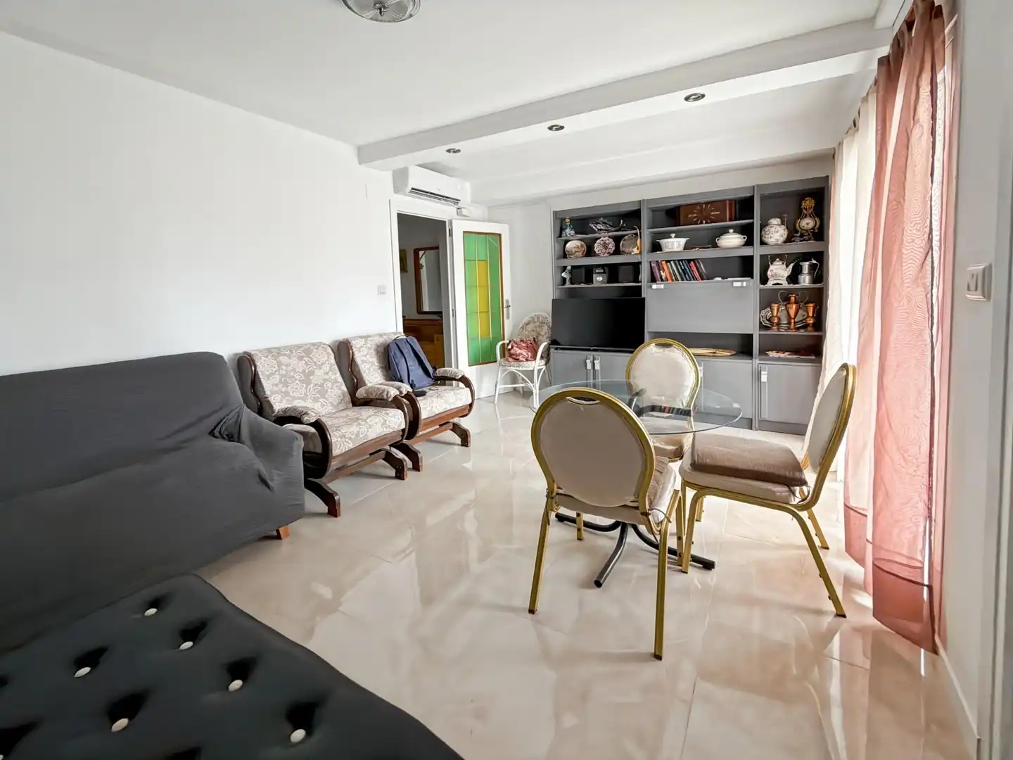 Apartamento con ascensor en alquiler en Sant Antoni, imagen 3