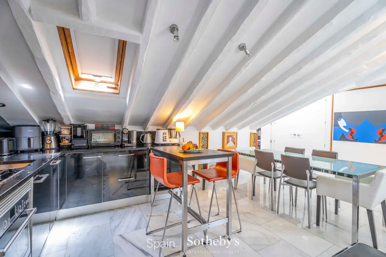 Cocina de Ático de alquiler en Madrid con Aire acondicionado, Calefacción y Terraza