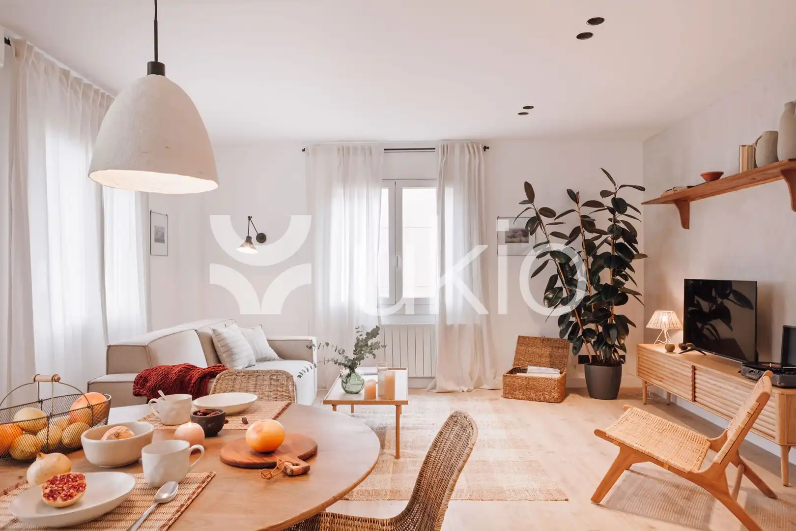 Living room of Apartments for rent in Barcelona  with Air Conditioner, Furnished and Oven