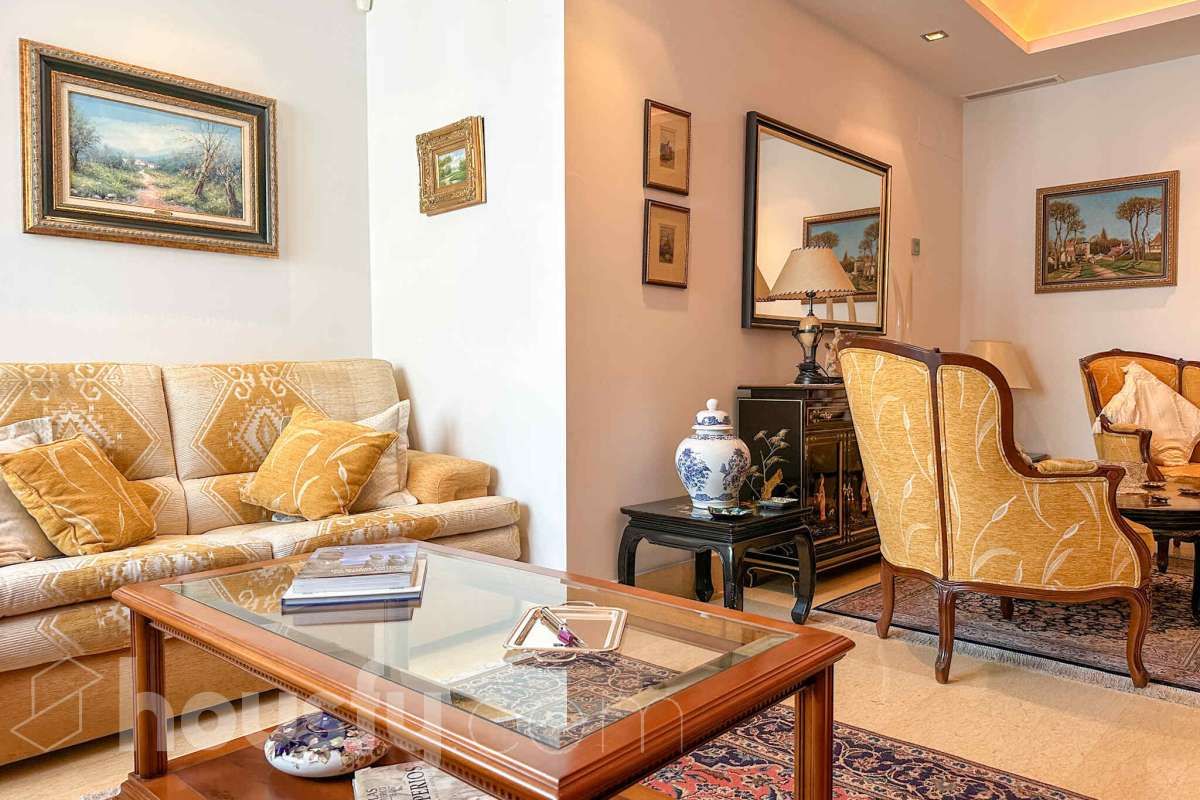 Sala de estar de Piso en venta en  Madrid Capital con Aire acondicionado, Jardín privado y Trastero
