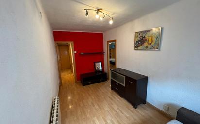 Living room of Flat for sale in L'Hospitalet de Llobregat  with Parquet flooring