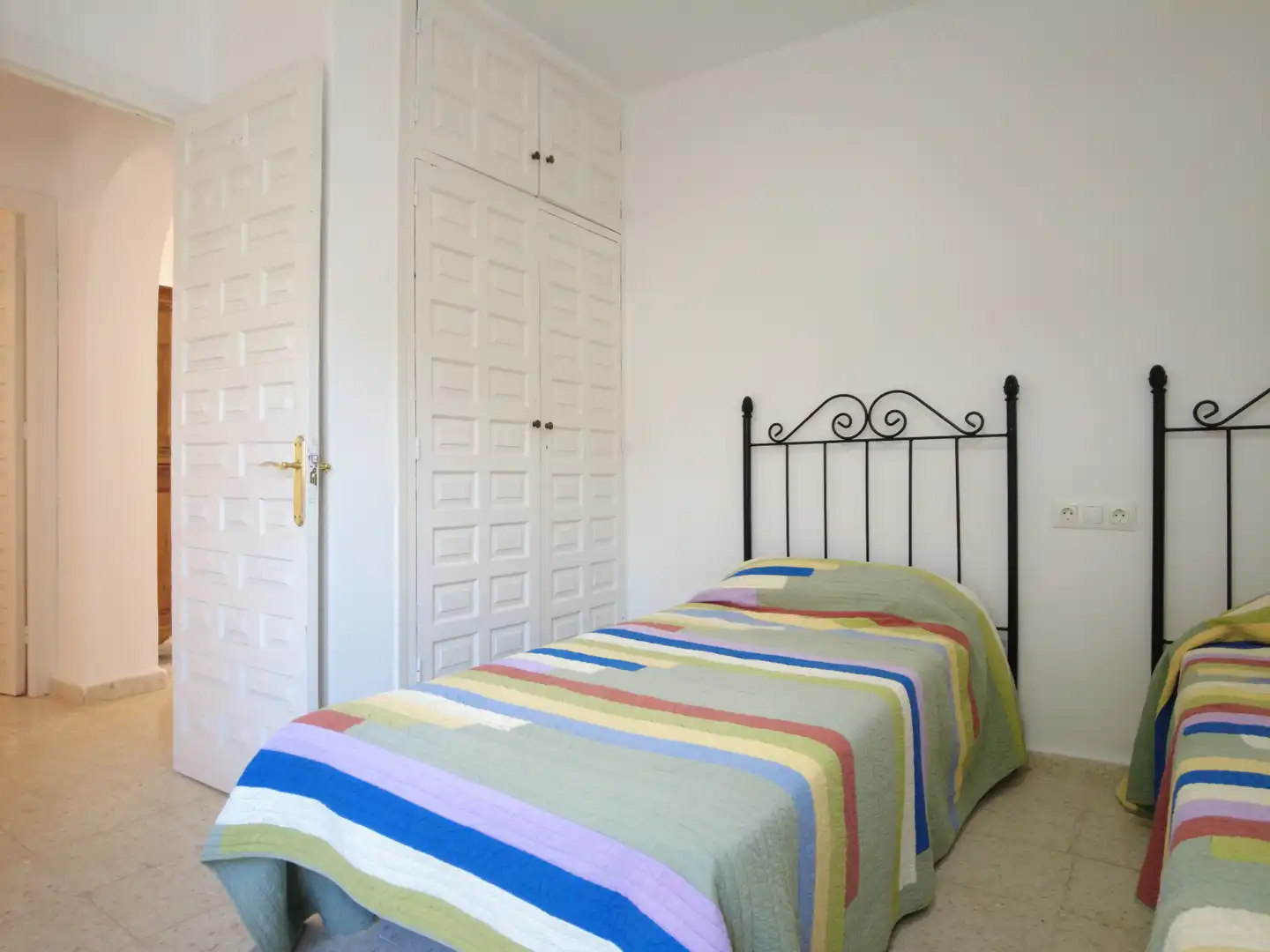 Chalet con jardín en venta en Río Real - Los Monteros, imagen 26