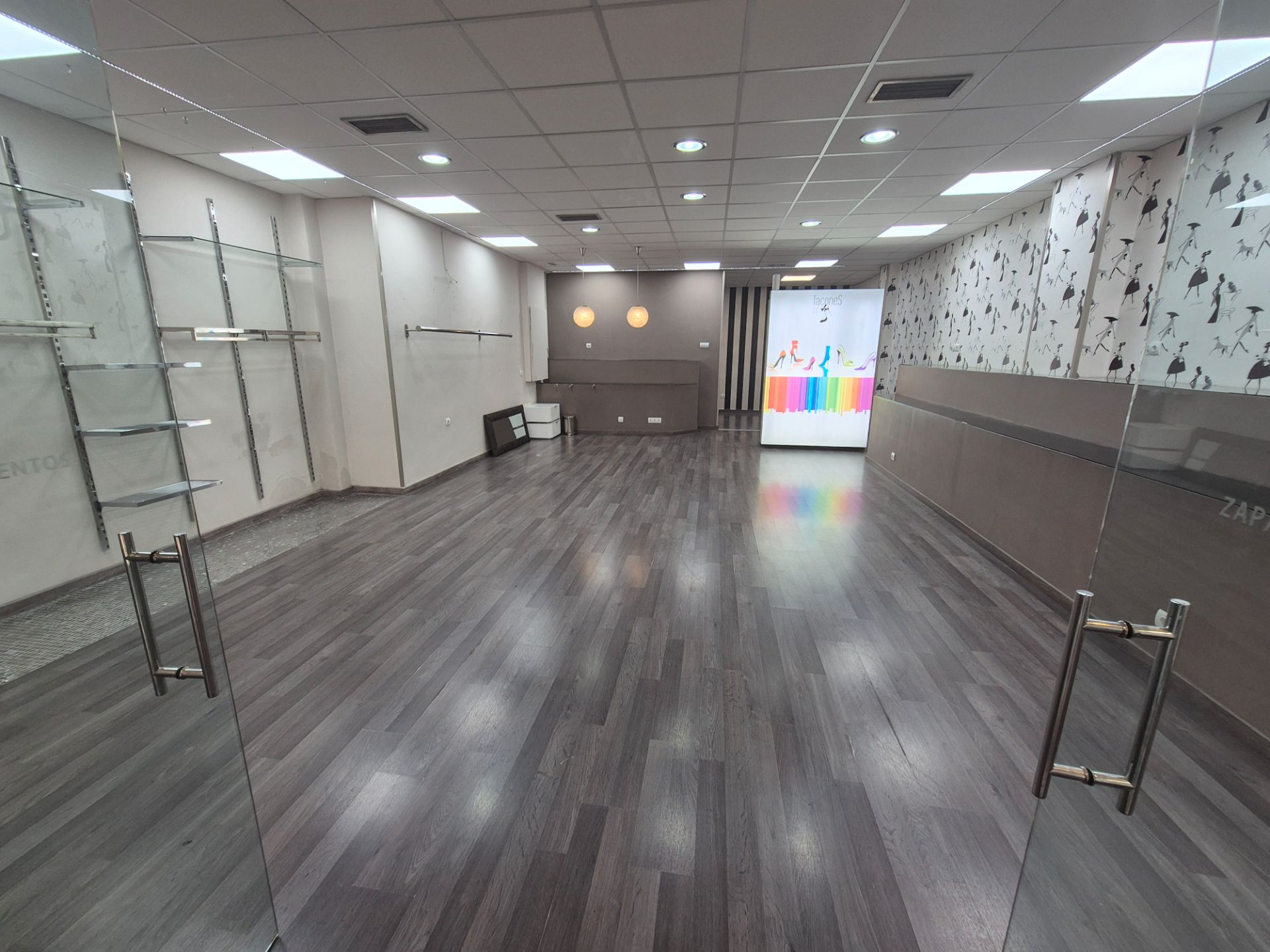 Premises for sale in L'Eliana  with Air Conditioner, Heating and Parquet flooring