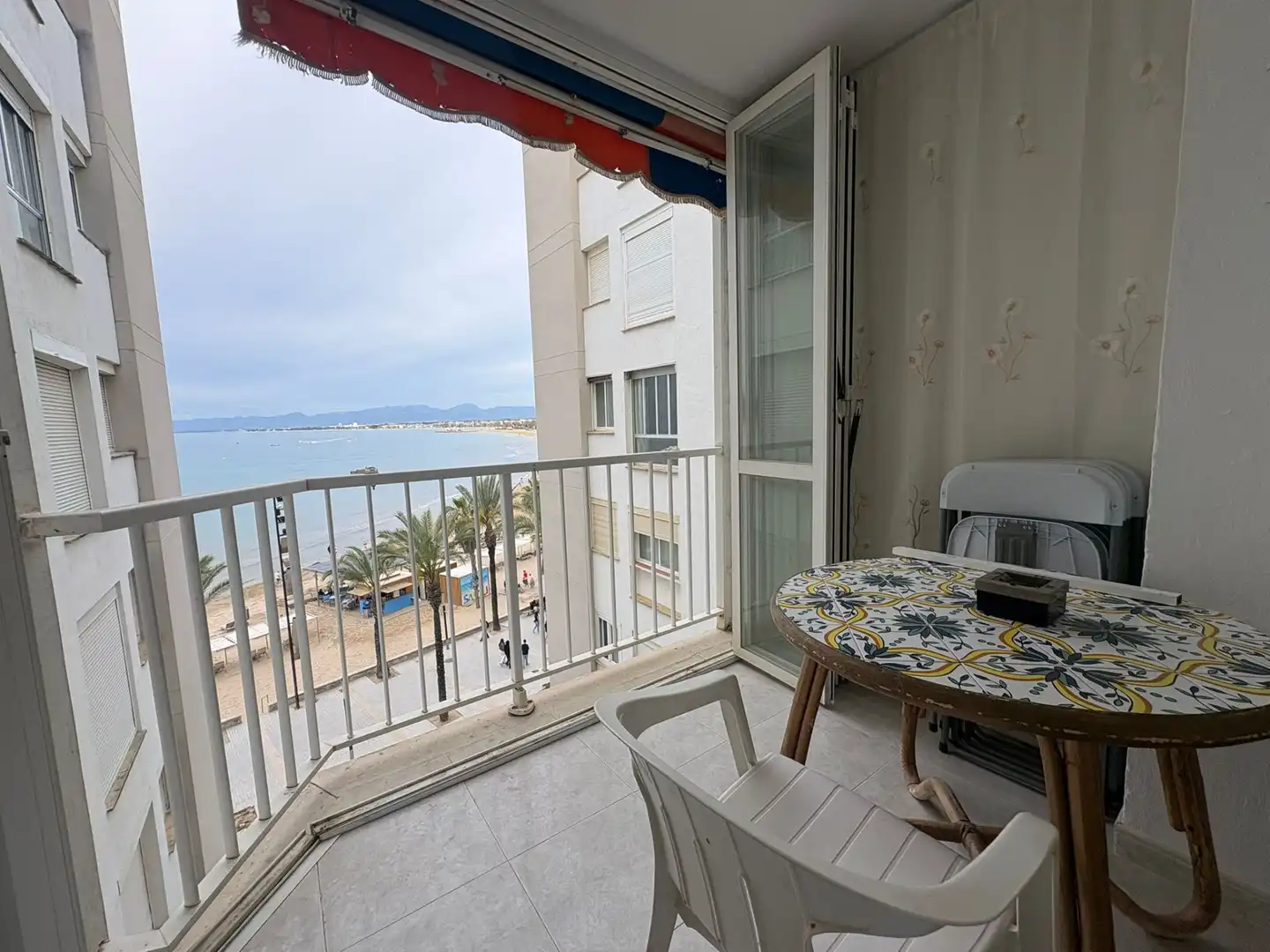 Appartamento con terrazza in vendita a Carrer de Brussel·les, imagen 7