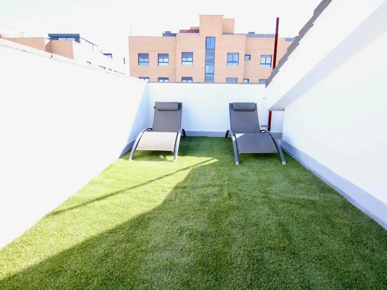 Terrassa de Casa o xalet en venda en Mairena del Aljarafe amb Aire condicionat i Piscina
