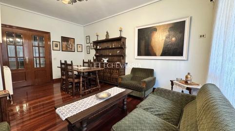 Foto 4 de Pis en venda a Las Arenas, Bizkaia