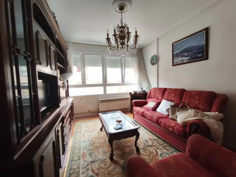 Sala de estar de Piso en venta en Santander con Calefacción, Jardín privado y Parquet