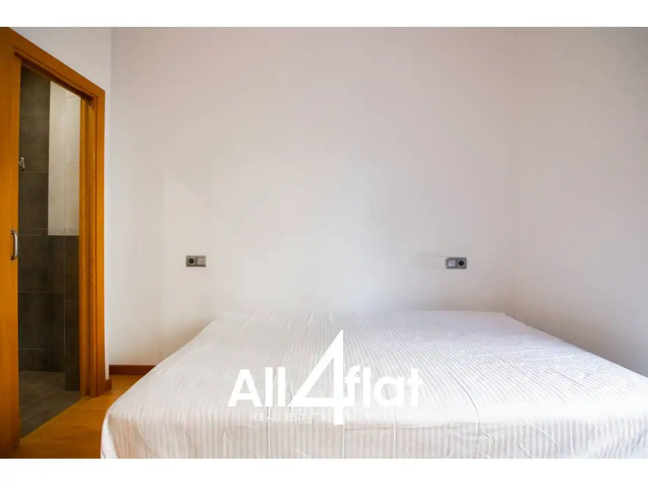 Piso con terraza en venta en Calle DIPUTACIO, imagen 12