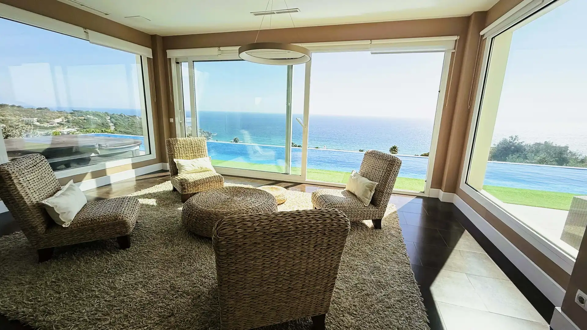 Sala de estar de Casa o chalet en venta en Zahara de los Atunes con Aire acondicionado, Terraza y Piscina