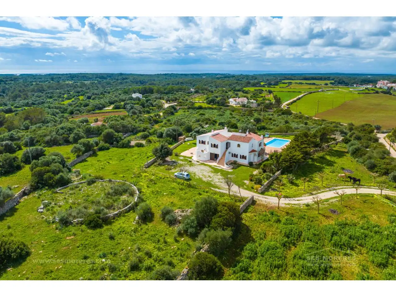 Vista exterior de Finca rústica en venta en Ferreries con Aire acondicionado, Jardín privado y Terraza