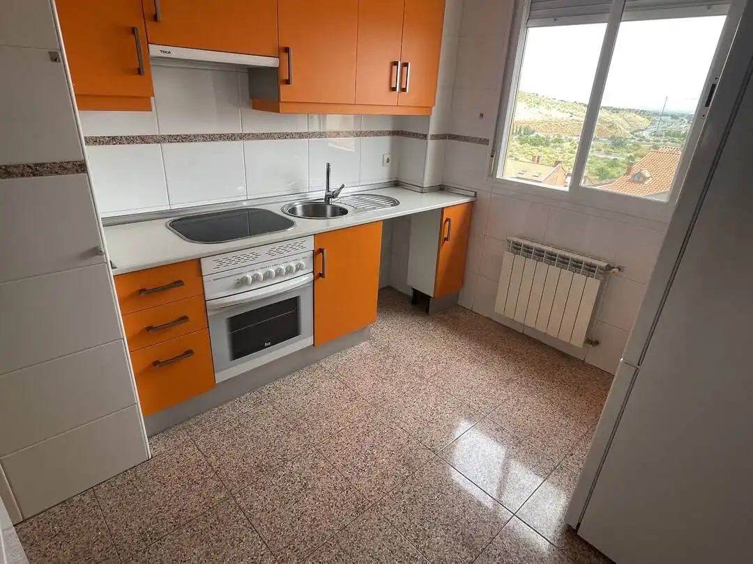 Kitchen of Duplexes for sale in Toledo  with Heating and Swimming Pool