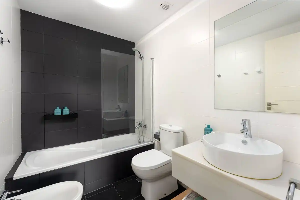 Bany de Apartament en venda en Estepona Pueblo