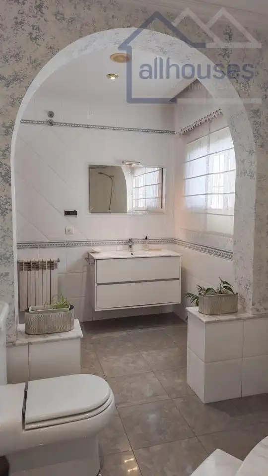 Bathroom of Houses for rent in Vigo   with Heating, Private garden and Terrace