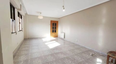 Foto 5 de Piso en venta en Calle de Hinojal, 3, Hellín, Madrid Capital
