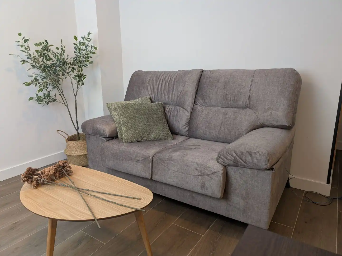 Appartement compact à louer à Avenida Santa Marina 10, imagen 2