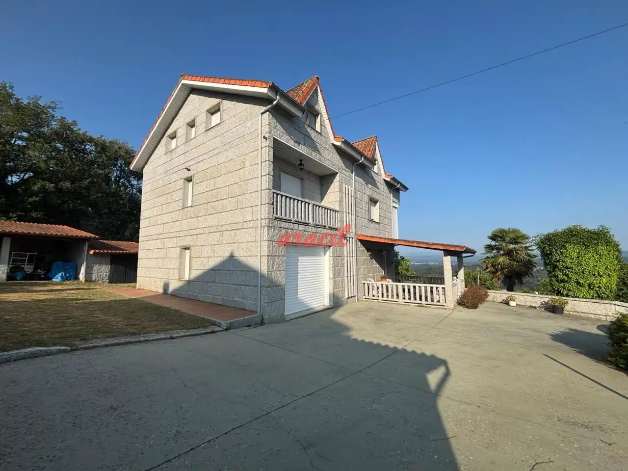 Chalet con terraza en venta en Toén, imagen 4