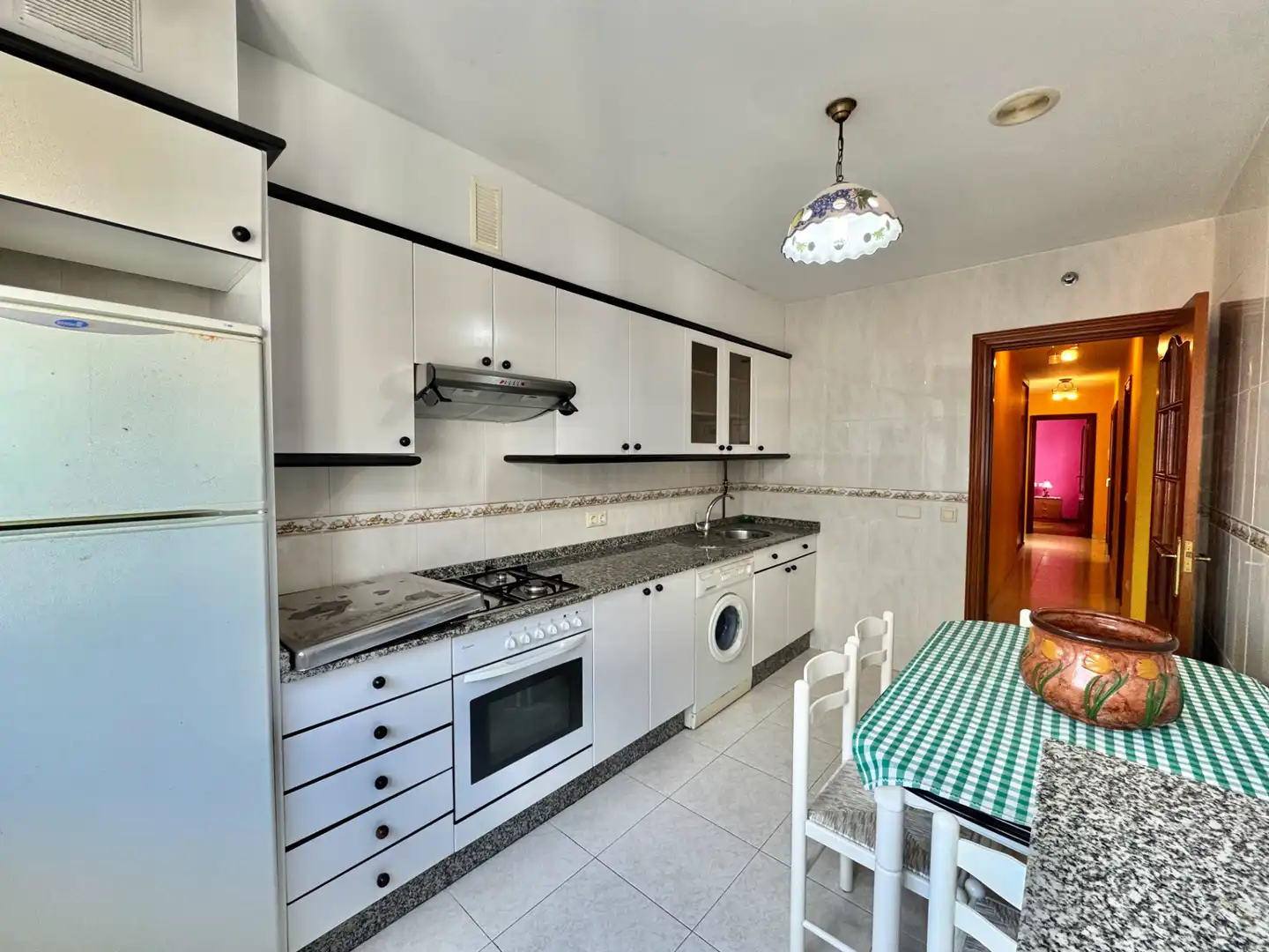 Cocina de Piso en venta en Arteixo con Parquet, Amueblado y Horno