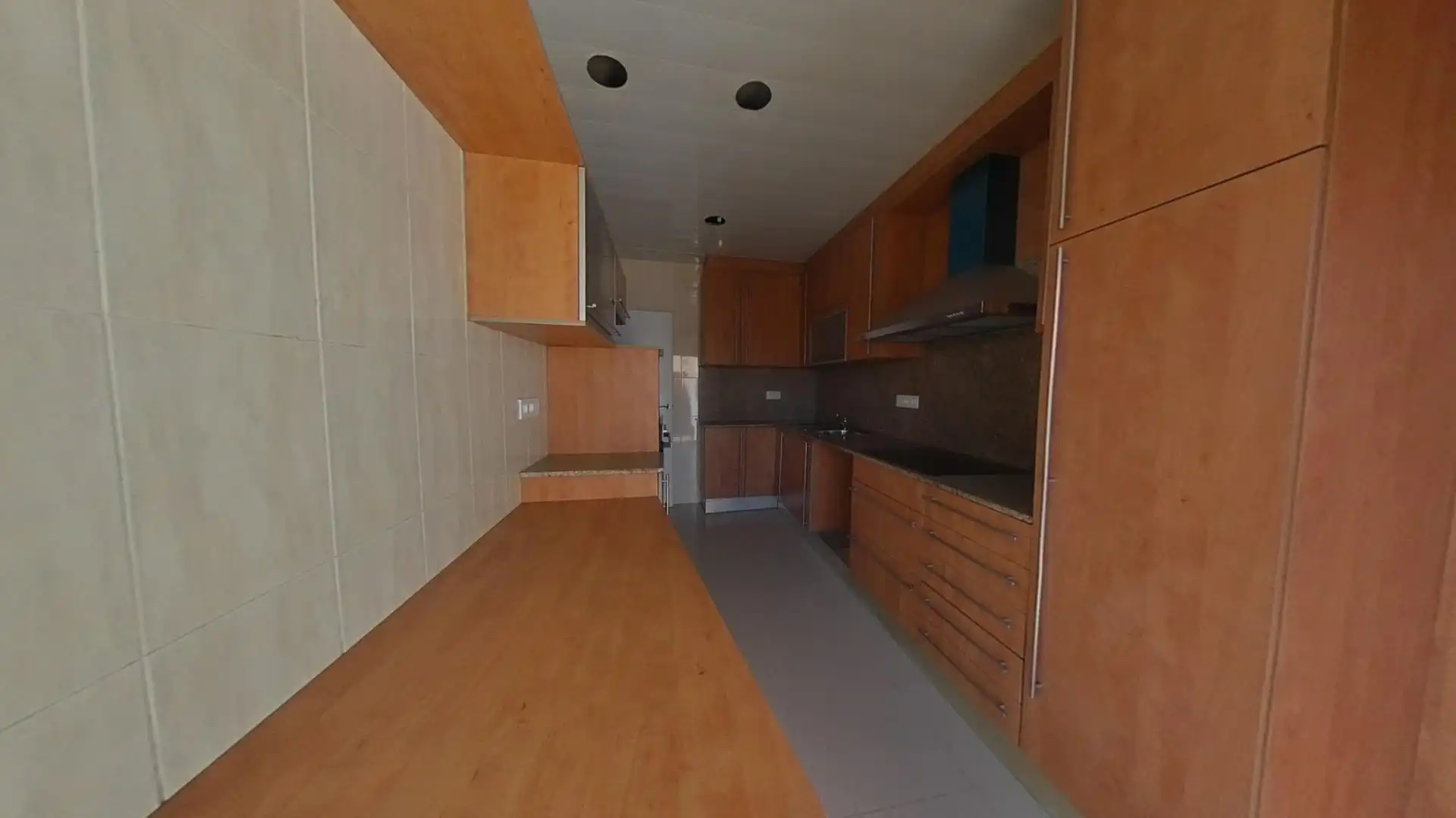 Cocina de Piso en venta en Terrassa con Calefacción y Terraza