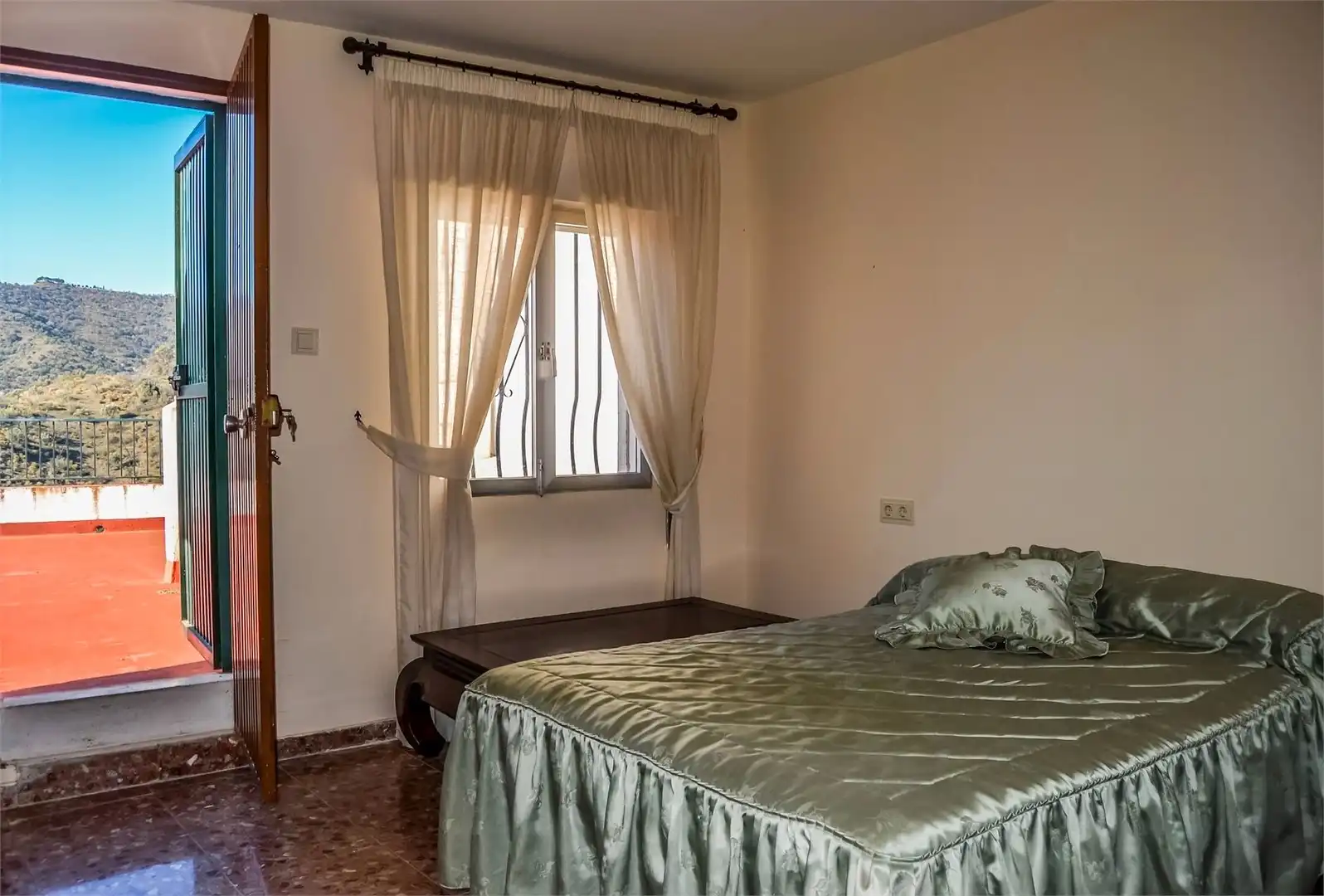 Country homes for sale in Calle Nuestra Señora del Rosario, 5, Macharaviaya