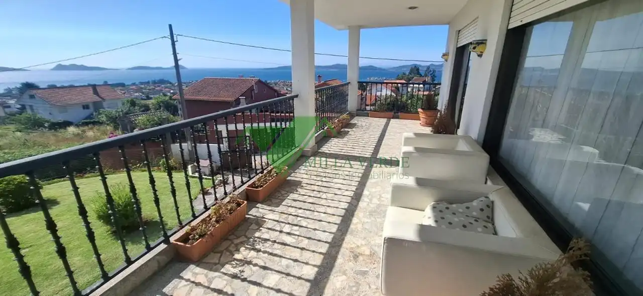 Vista exterior de Casa o chalet en venta en Vigo  con Calefacción, Terraza y Trastero