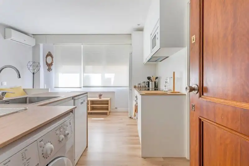 Küche von Wohnung zur Miete in Madrid mit Klimaanlage und Möbliert
