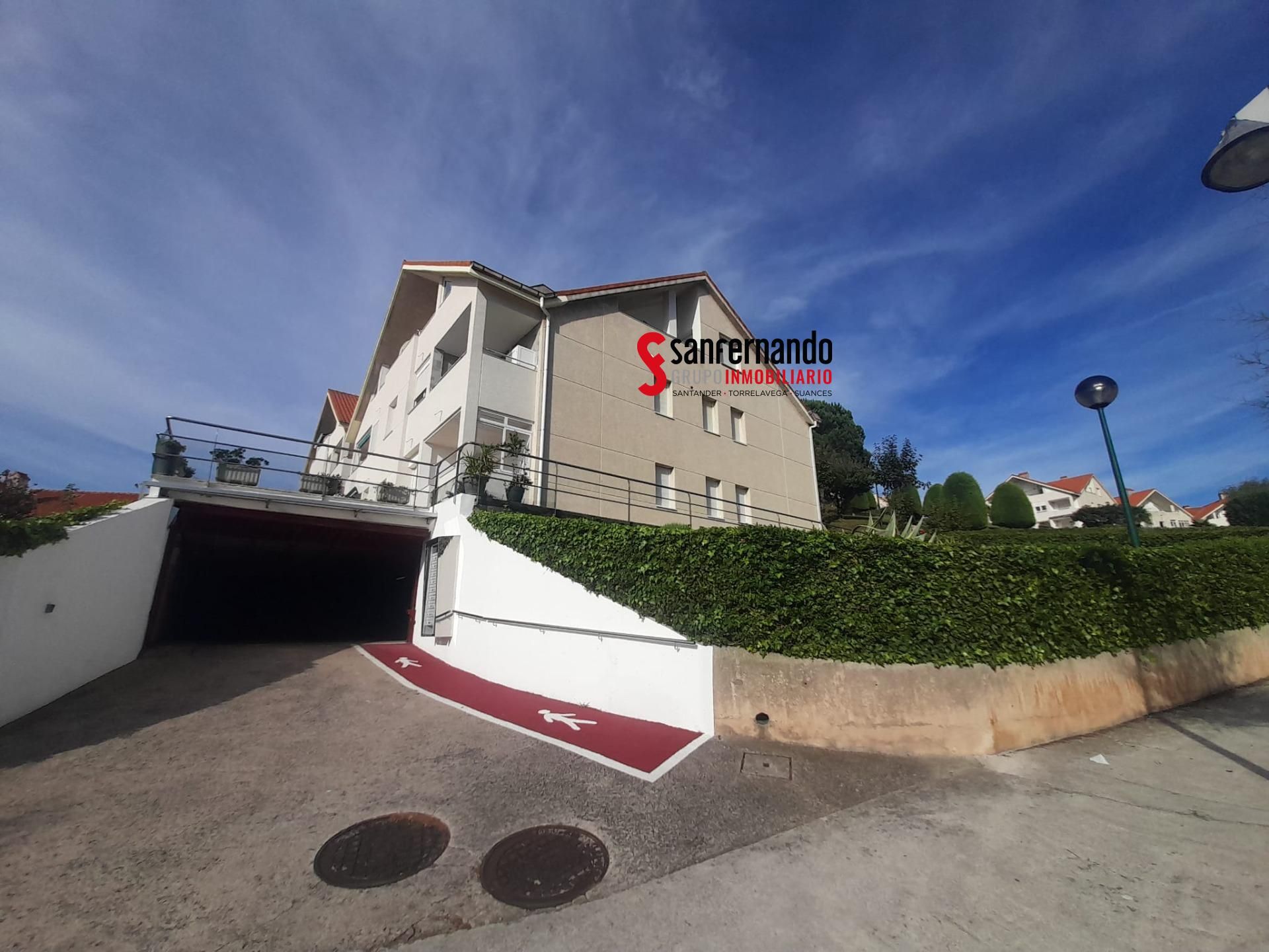 Vista exterior de Planta baixa de lloguer en Miengo amb Calefacció, Terrassa i Traster