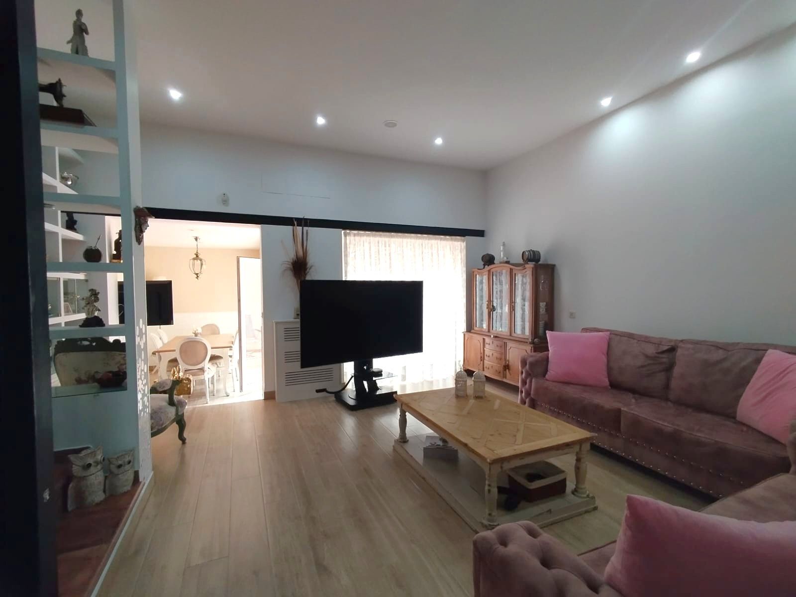 Sala d'estar de Casa o xalet en venda en  Madrid Capital amb Aire condicionat, Calefacció i Terrassa