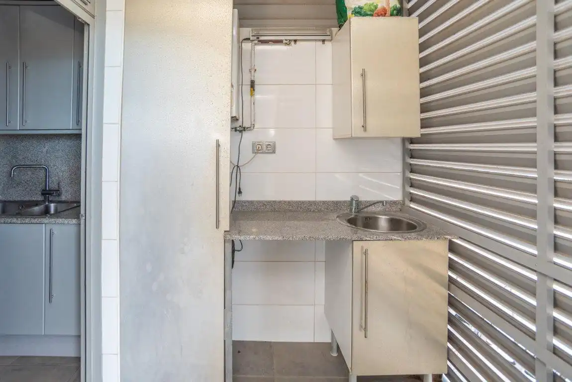 Küche von Wohnung zum Verkauf in Badalona mit Heizung, Parkett und Terrasse