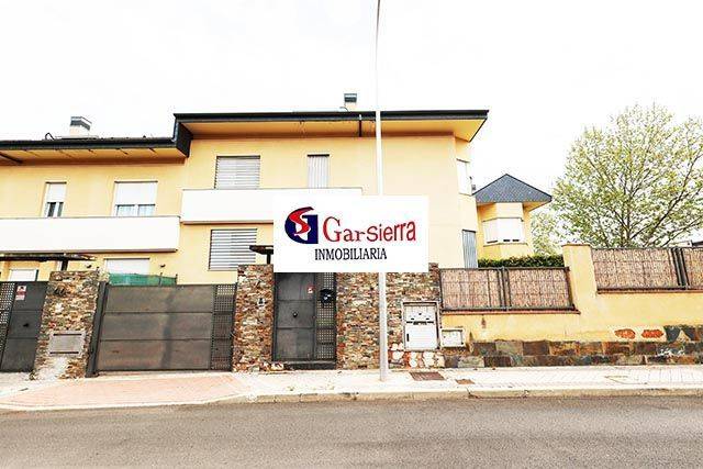 Casa-chalet en Venta en Corralejos - Campo de las Naciones