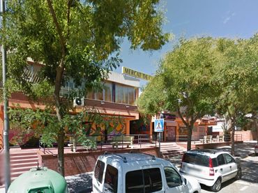 Local comercial en venda a C/ Antonio Machado