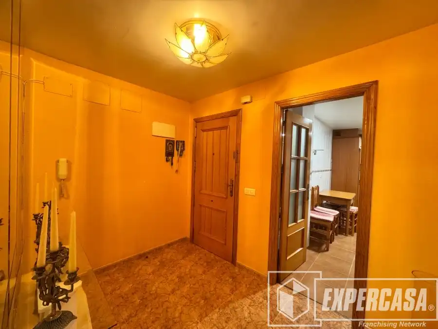 Flat for sale in Albal  with Air Conditioner, Terrace and Storage room