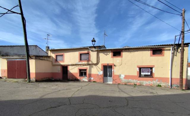 Casa-chalet en Venta en Abertura