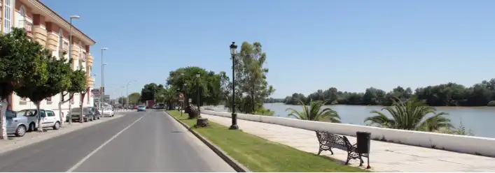 Casa adosada en venda a CL VIRGEN DE LA SALUD, Coria del Río