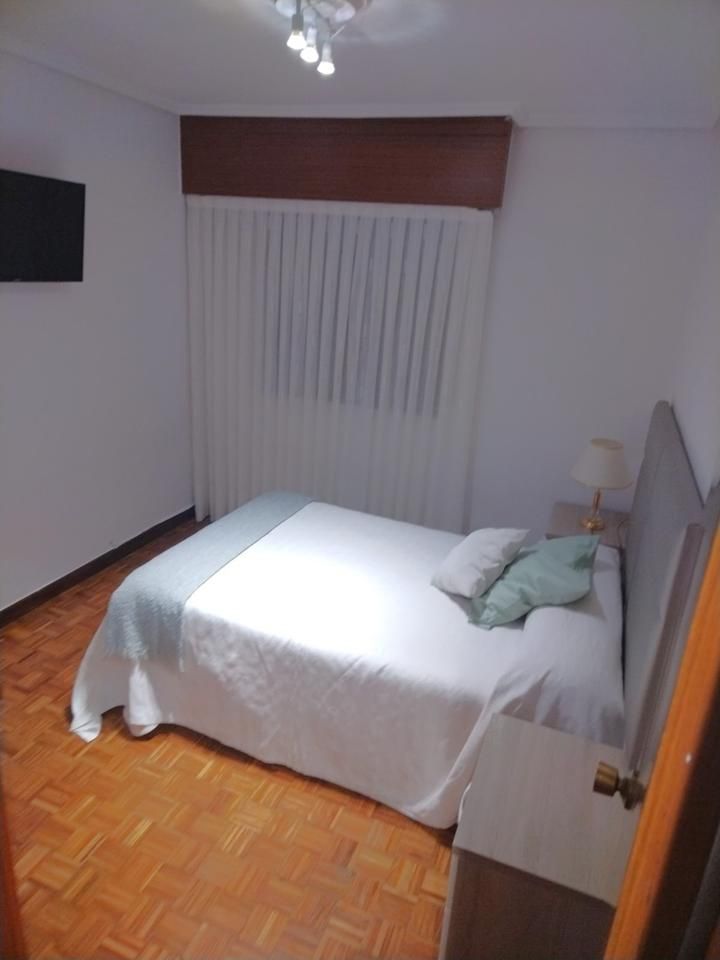 Dormitori de Pis en venda en Barakaldo  amb Balcó