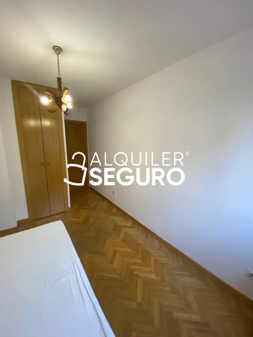 Flat with pool to rent in peñalver, imagen 4