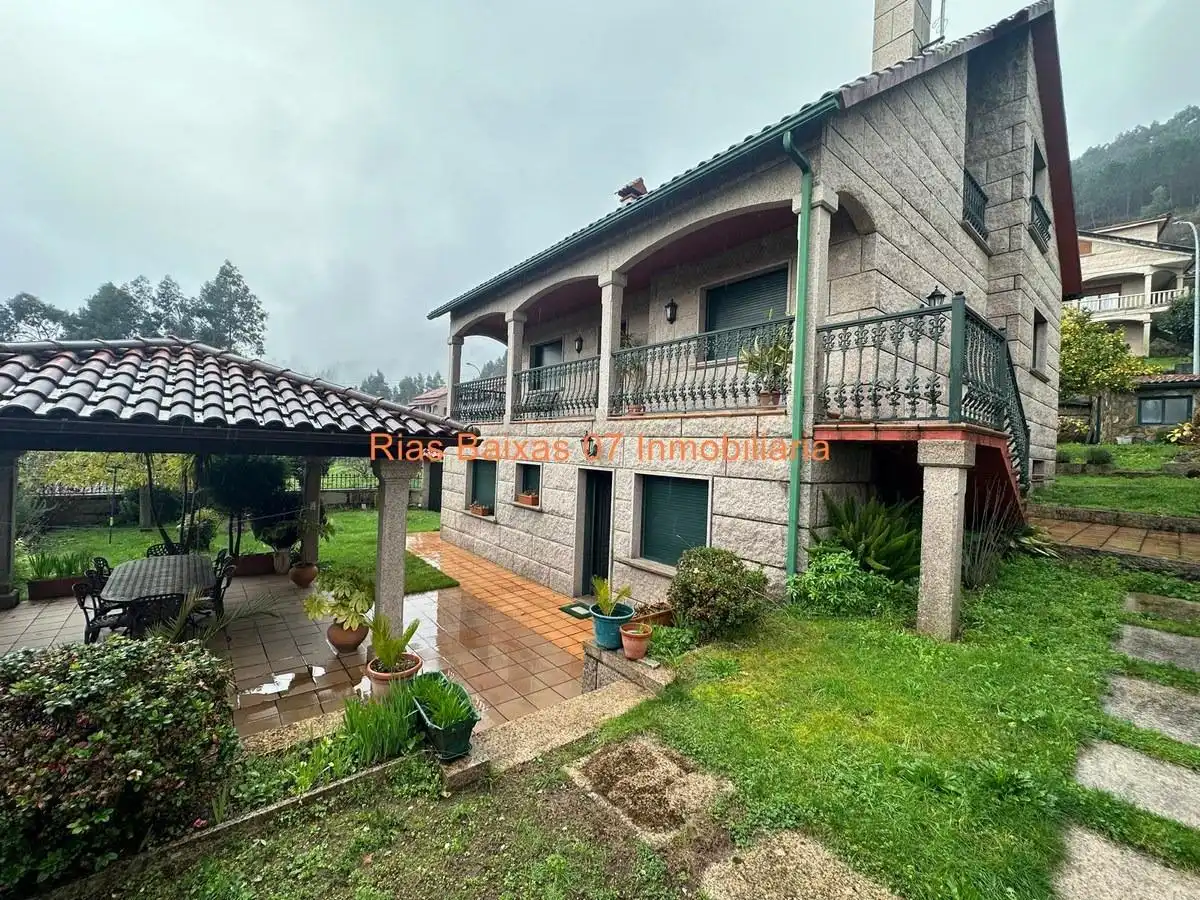 Xalet amb terrassa en venda a Mos, imagen 62