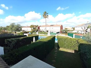 Maison mitoyenne avec balcon à vendre à calle Pau Vila