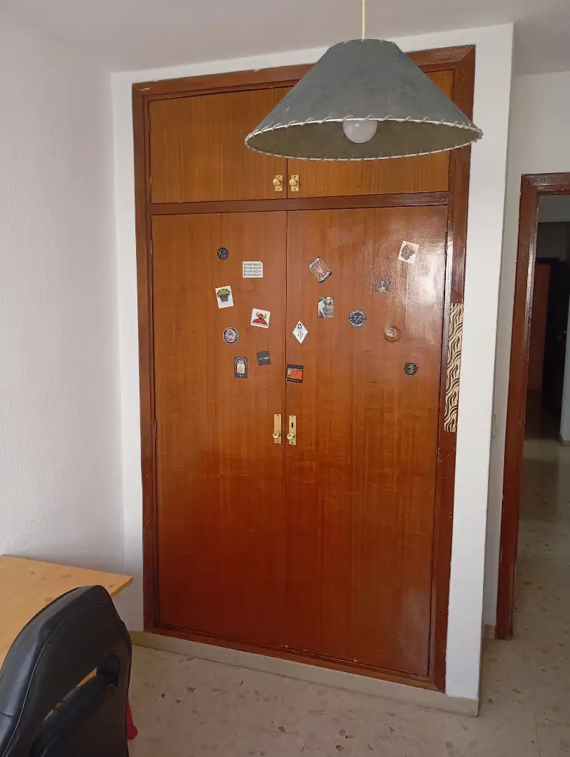 Dormitori de Pis en venda en Granada amb Terrassa, Moblat i Forn