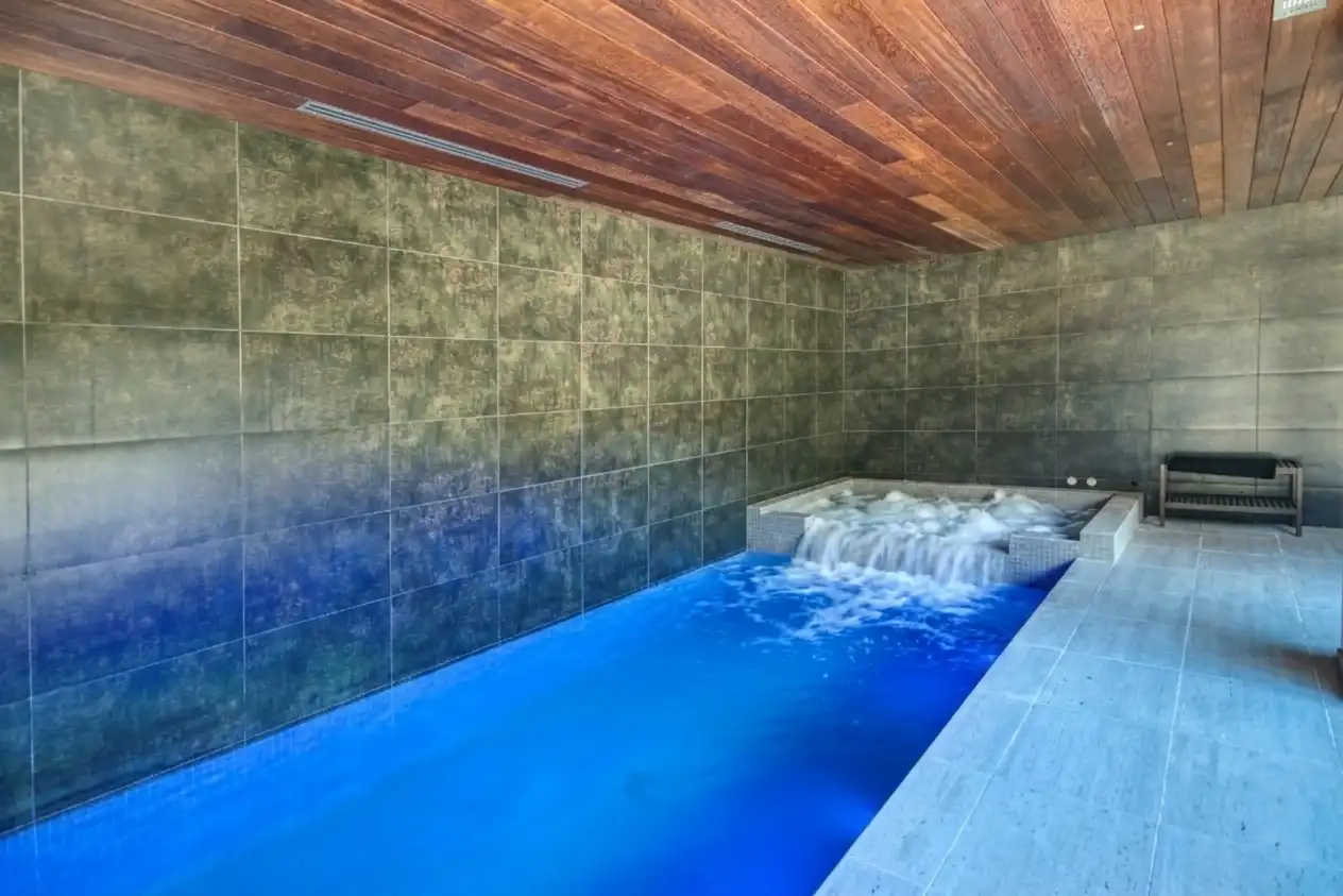 Schwimmbecken von Haus oder Chalet zum Verkauf in Sant Cugat del Vallès mit Klimaanlage, Heizung und Privatgarten