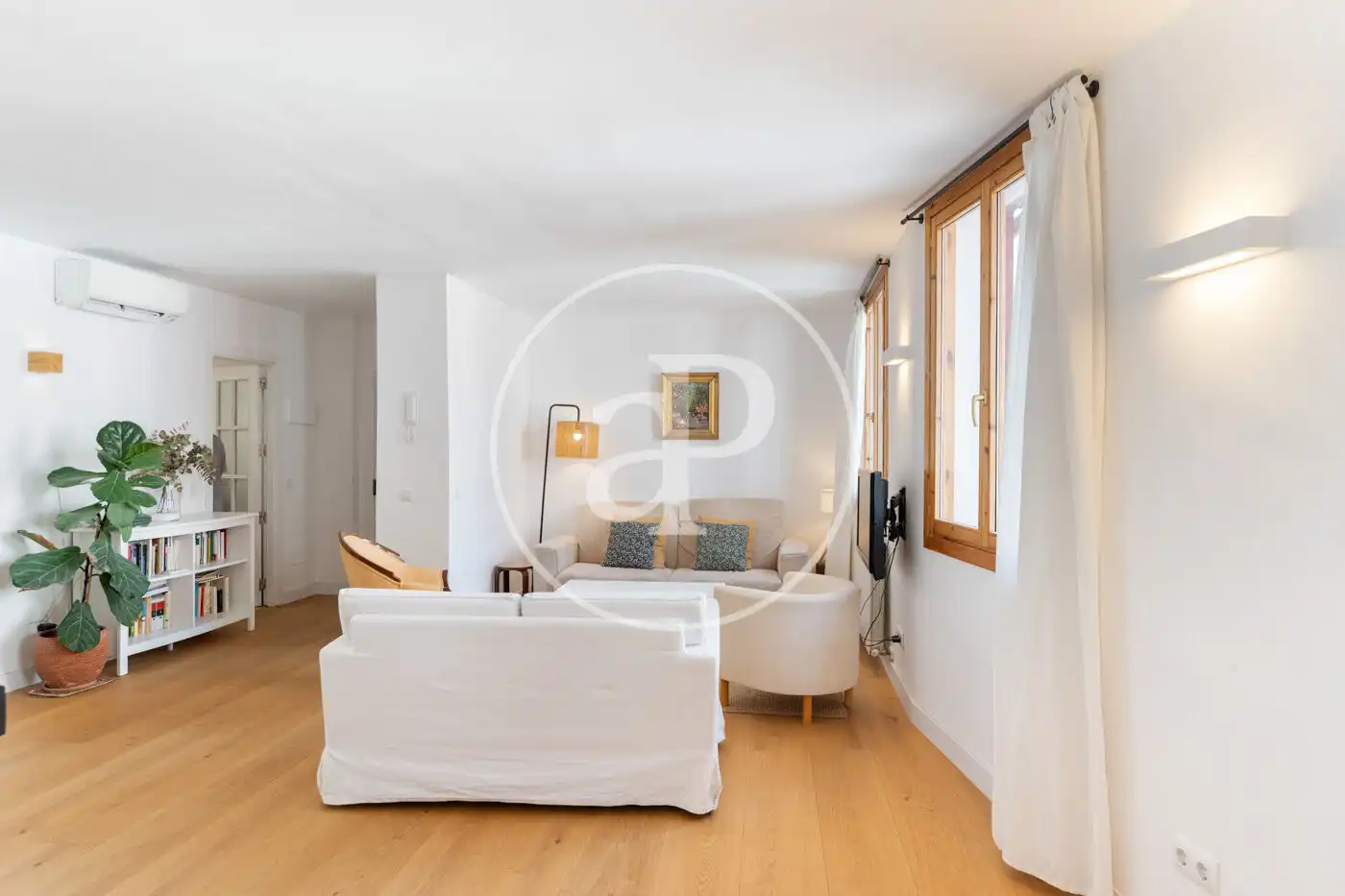 Sala de estar de Piso de alquiler en  Palma de Mallorca con Aire acondicionado y Calefacción