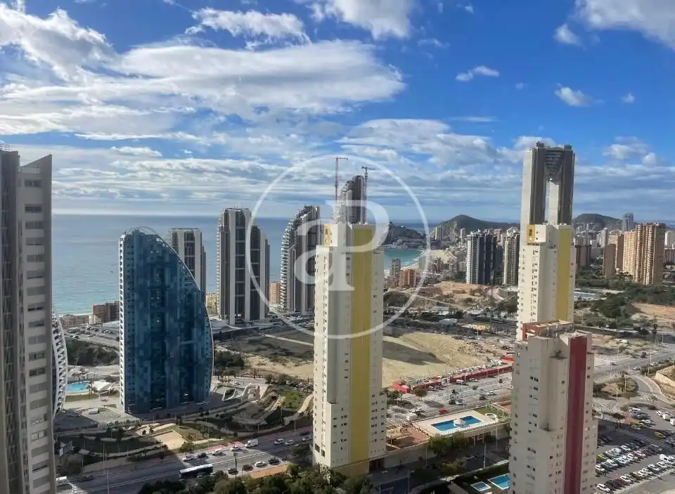 Vista exterior de Pis de lloguer en Benidorm amb Aire condicionat, Calefacció i Terrassa