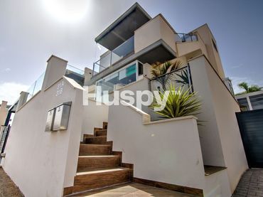Maison mitoyenne avec piscine à vendre à Calle los Chirrines