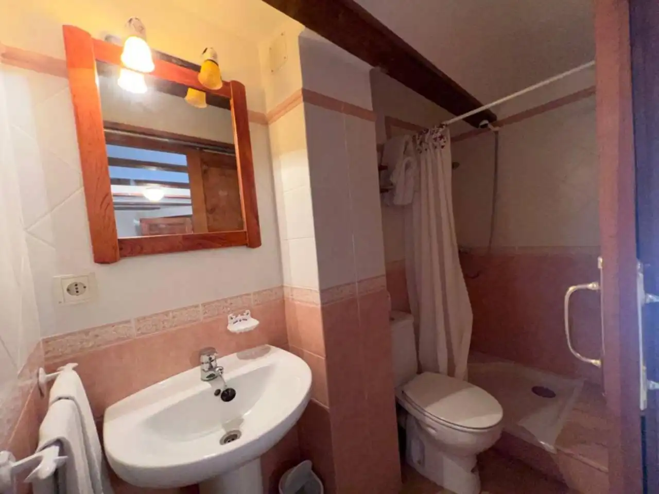 Bathroom of Houses for sale in Penàguila  with Air Conditioner, Heating and Terrace