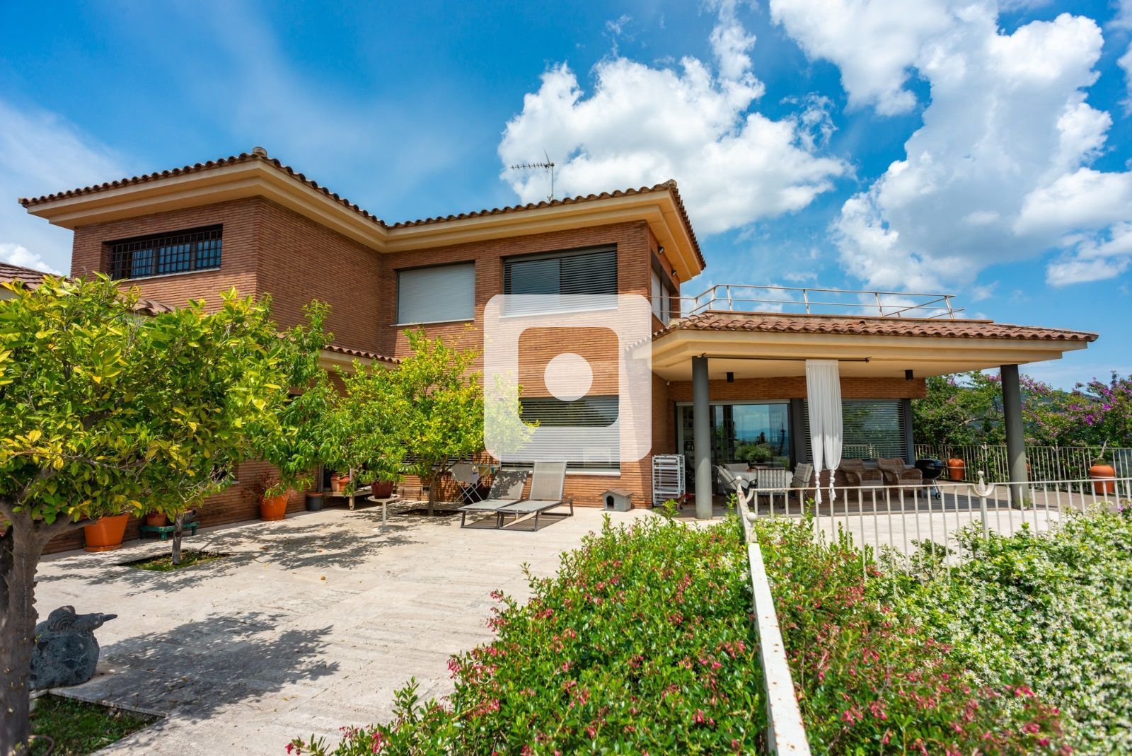 Exterior view of House or chalet for sale in Girona Capital  with Heating, Terrace and Storage room