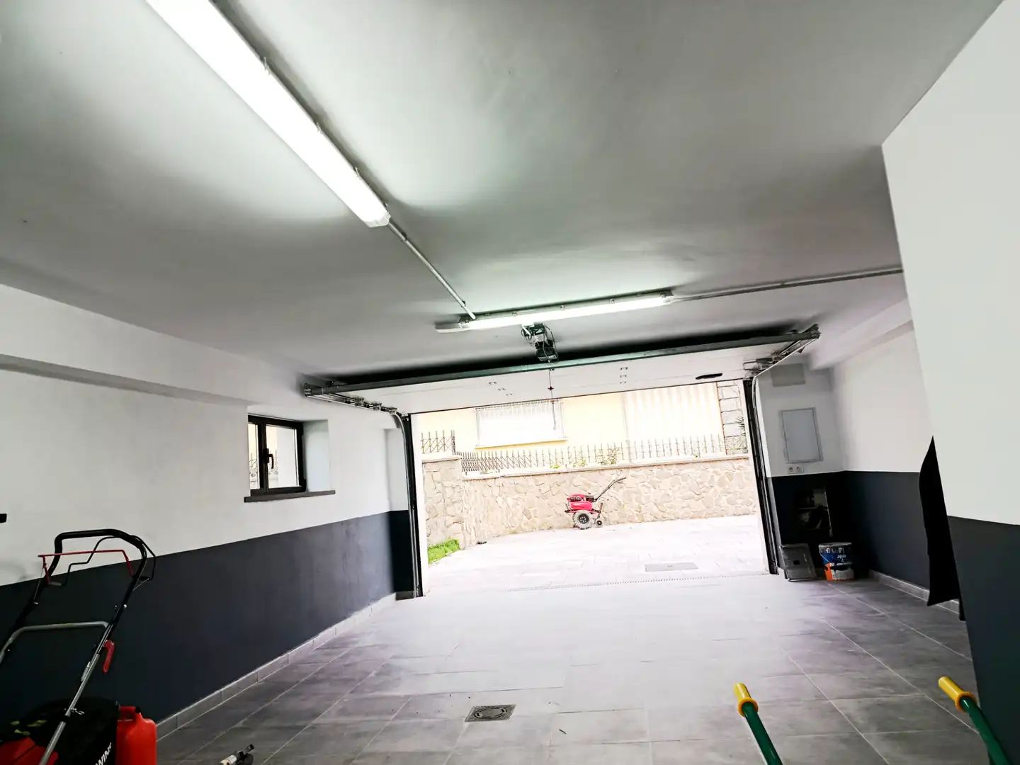 Parking de Casa o chalet en venta en Villamayor con Calefacción, Jardín privado y Terraza