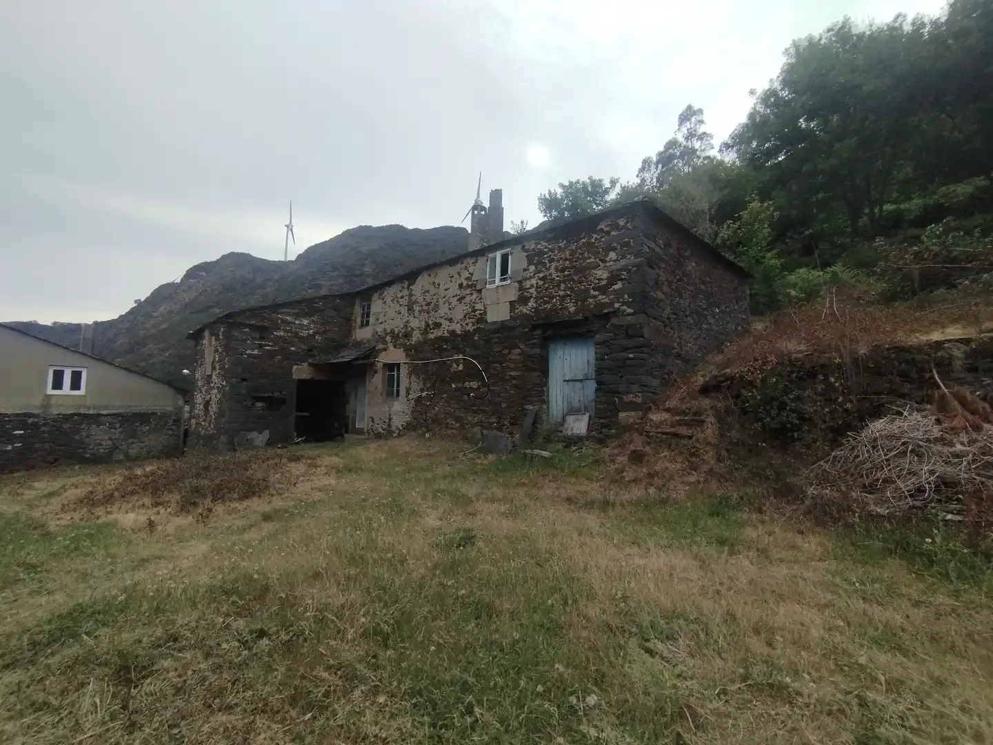 Haus mit Garten zum Verkauf in Ourol