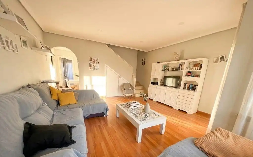 Living room of Houses for sale in Plasencia  with Air Conditioner