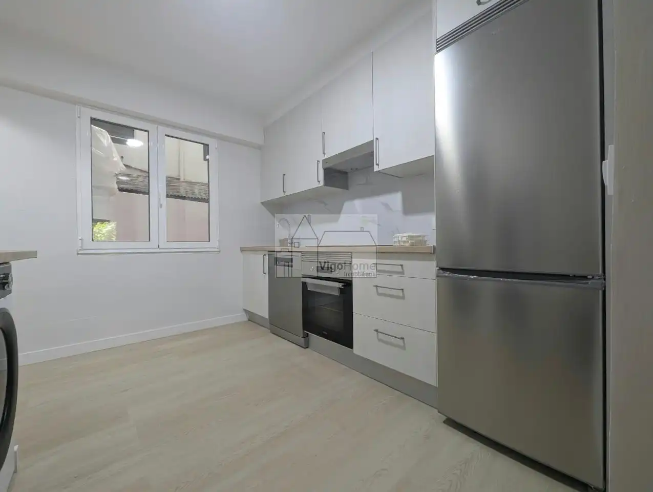 Cocina de Piso de alquiler en Vigo  con Calefacción, Terraza y Amueblado
